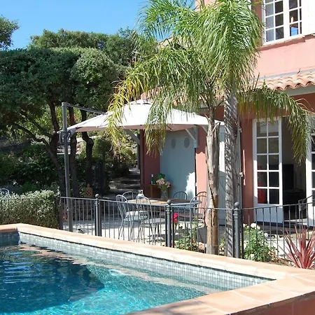 Provencale 4 Etoiles - Piscine & Jardin Zen