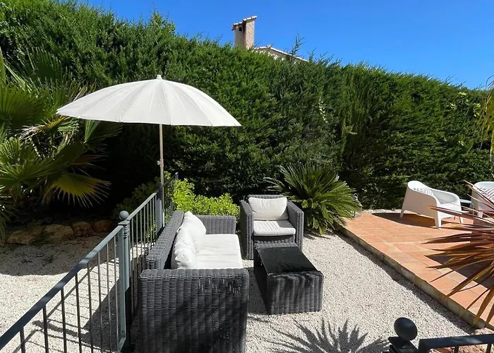 Provencale 4 Etoiles - Piscine & Jardin Zen * サント・マキシム